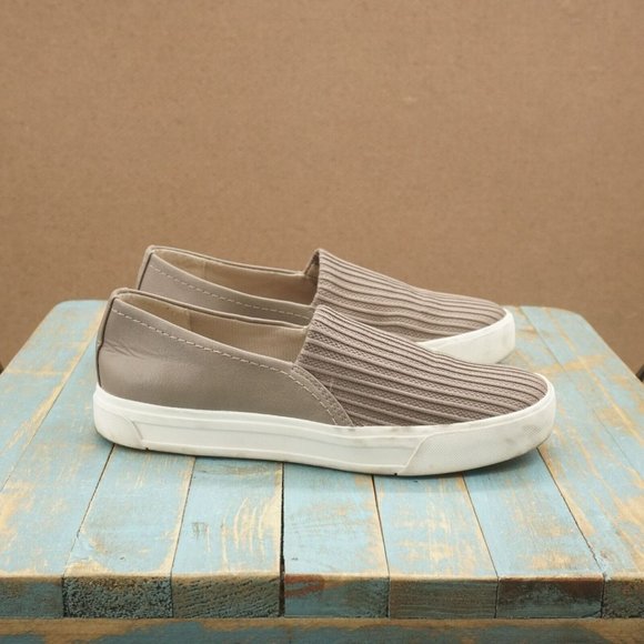 Naturalizer Womens Brogan Slip On Sneakers Size 7 M Textured Beige Man Made - Picture 1 of 11